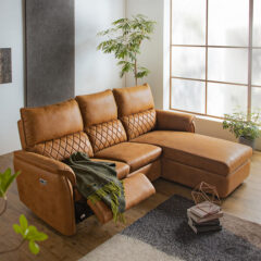 キルティング柄がアクセント！　電動リクライニングソファ