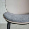 F01898_関家具 ピップ チェア ダイニングチェア アーム 肘無し 座面が丸い 花びら PP 樹脂 ブラックスチール ファブリック 布張り カフェ 事務所 ブラック グレー スタイリッシュ モダン かわいい カーブ シンプル 北欧 ジャパンディ 開梱設置付き